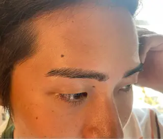 アイブロウ private salon eyes所属・アイブロウリスト いるのマツエク・マツパデザイン