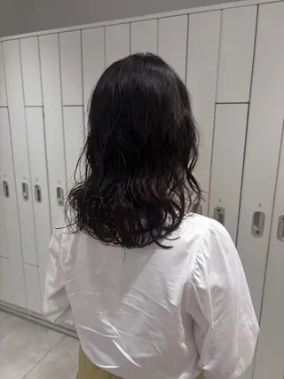 ミディアム パーマ ばんちなつ / ボブ/透明感カラーのヘアスタイル