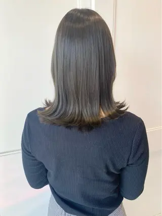 ミディアム カラー Ayuna /透明感カラーのヘアスタイル