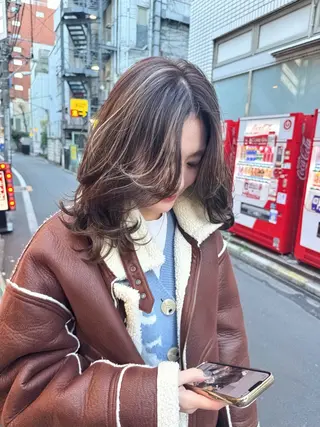 セミロング JUNYA 海外ガールヘアのヘアスタイル