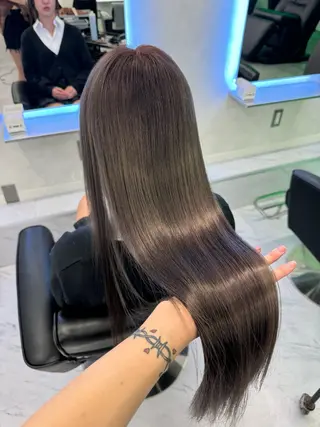 ロング カラー 💛最強ハイトーン 🐝chan🍯のヘアスタイル