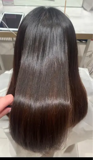 セミロング 内田 志乃のヘアスタイル