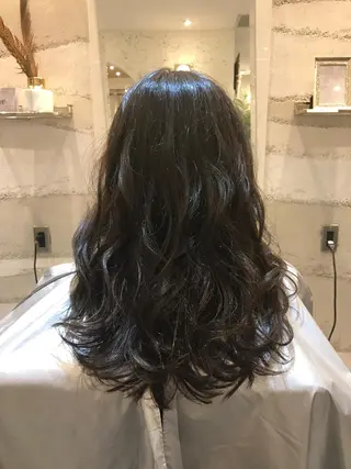 セミロング カラー 髪質改善・艶髪特化 木村侑平のヘアスタイル