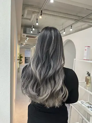 ロング カラー 韓国レイヤー透明感 カラーヨウスケのヘアスタイル