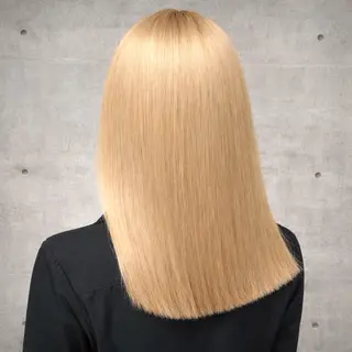 ミディアム カラー ✨ブリーチ支持No1 複雑履歴修正/舘岡のヘアスタイル