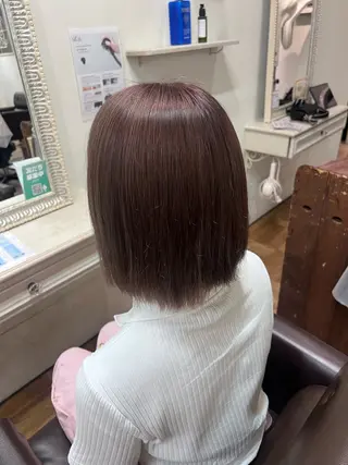 カラー 山田 愛華のヘアスタイル