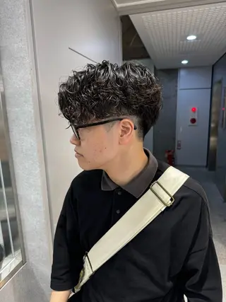 ショート カラー パーマ ヘアアレンジ メンズ スパイキー/フェザー /波巻き/かいとのヘアスタイル