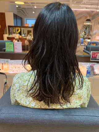 セミロング ハイトーンカラー🩵 耳ツボジュエリー👂のその他イメージ