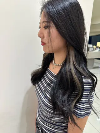 ロング カラー タイトボブ個性派カラ ーAKANEのヘアスタイル