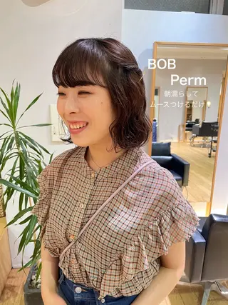 ミディアム パーマ 大橋 芽衣のヘアスタイル