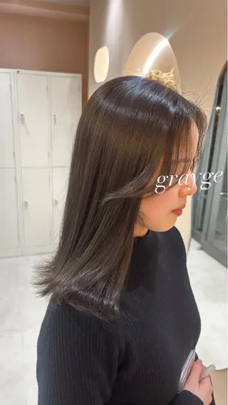 セミロング カラー 🫧赤み消しカラー nanami🫧のヘアスタイル