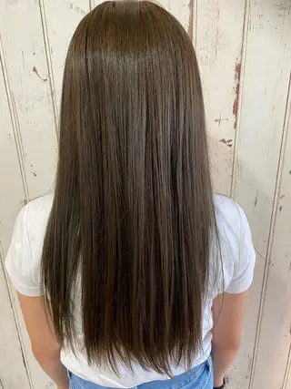 セミロング カラー 💛艶カラー髪質改善 💛MIYUのヘアスタイル