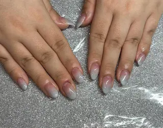 ネイル VIERU 🌈🎀💖のネイルデザイン