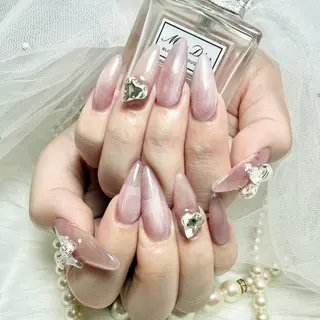 ロング Conjunim MAMI🎀✨のネイルデザイン