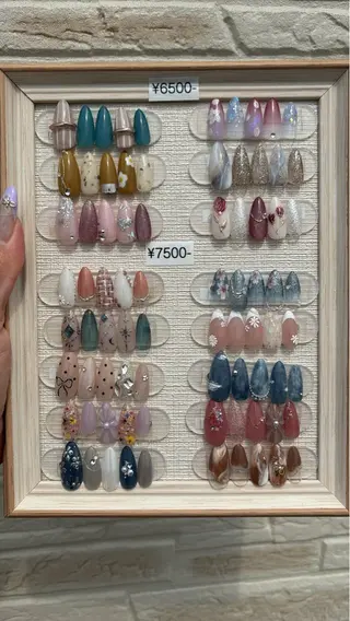 ネイル Lino𓂃⟡.· Chizuruのネイルデザイン