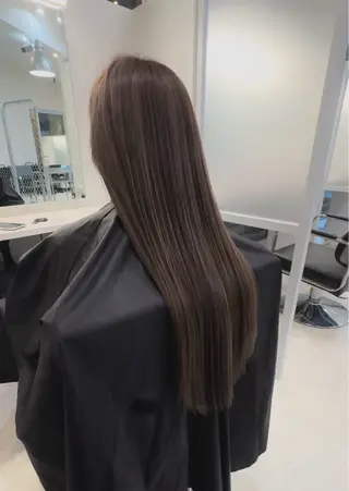 カラー BEEST所属・ate 【暖色/ハイトーン】のヘアスタイル