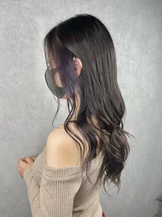 ロング カラー 井本翔太.髪質改善. ベージュ.グレージュのヘアスタイル
