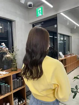 カラー 鶴井 美空のヘアスタイル