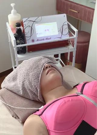 M.riche エムリシェのエステ・リラクイメージ