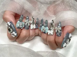 ネイル Roi〈ロワ〉 Minakoのネイルデザイン