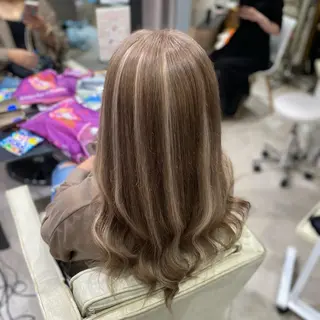 カラー ハイトーン✨艶髪💘 💘 AYANO💘のヘアスタイル