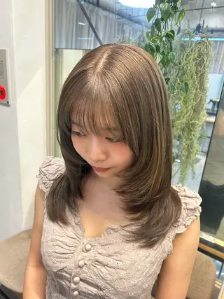 セミロング LOE所属・LOE Yuuka/42🩵のヘアスタイル