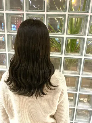 ロング カラー benji所属・Hamatsu Misakiのヘアスタイル