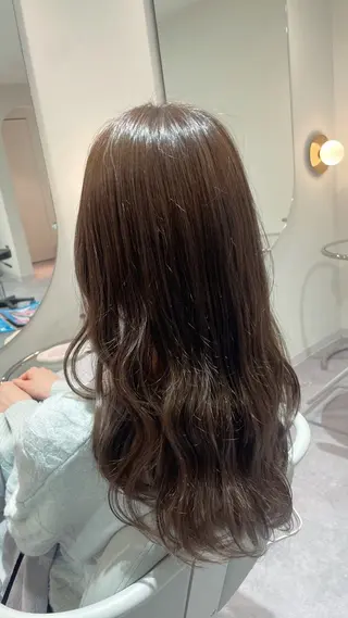 ロング 廣岡 采音のヘアスタイル