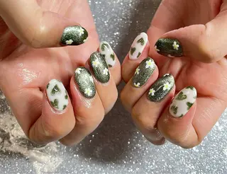 ネイル VIERU 🌈🎀💖のネイルデザイン