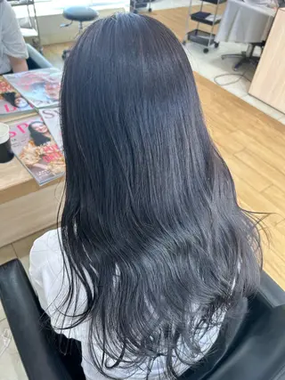 ロング カラー 松尾 乾伸のヘアスタイル