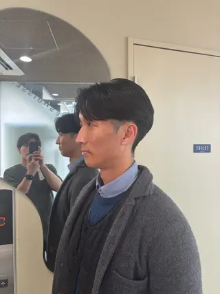 ショート ESQUISSE 堀合 駿輔のヘアスタイル