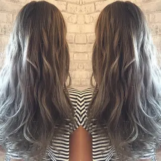 ロング カラー EARTH 越谷店のヘアスタイル