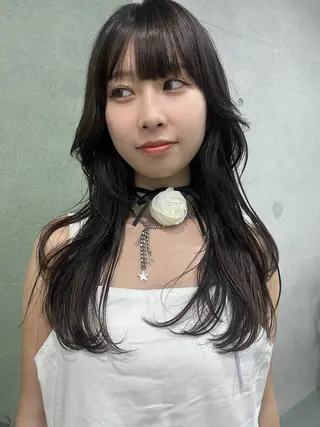 ロング 田中 里奈のヘアスタイル