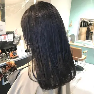 セミロング カラー スナコザワ レナのヘアスタイル