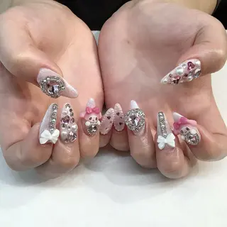 ネイル 💎🐰 saki. m 🐰💎のネイルデザイン