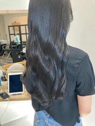 ロング ✨色持ちの良い艶 カラー✨蟹江真世のヘアスタイル