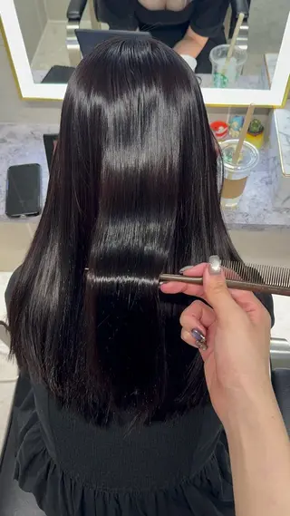 セミロング 岩水 穂華のヘアスタイル