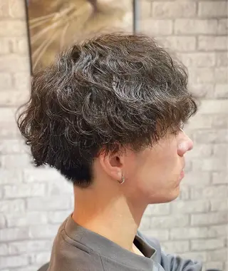 ショート パーマ メンズ ねこの王子様。所属・藤山 紗也加のヘアスタイル