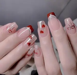 ネイル Roger 舞のネイルデザイン