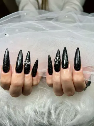 ネイル Mio_ Noiranailのネイルデザイン