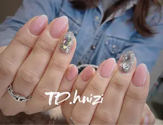 ミディアム めぐみのネイルサロン 惠のネイルデザイン