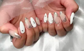 ネイル Roi〈ロワ〉 Minakoのネイルデザイン