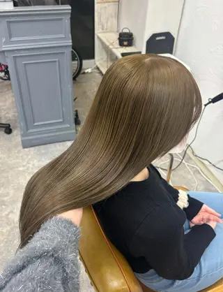 ロング IO所属・楢本 莉子のヘアスタイル