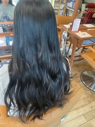 ロング カラー 羽山 笑夢のヘアスタイル