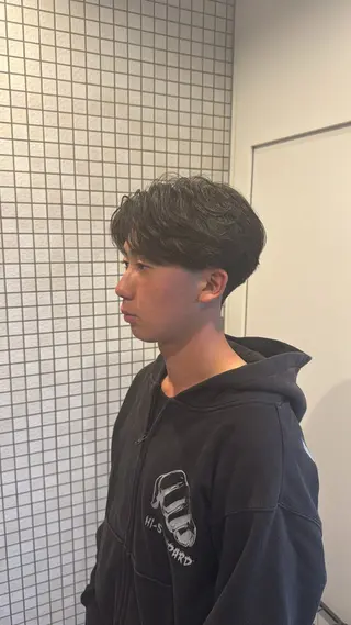 メンズ leo/ロング／ レイヤーカット⛈️のヘアスタイル