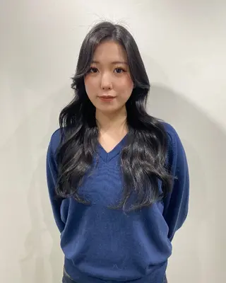 カラー AO所属・RISAKO 艶髪モテヘア🎀府中のヘアスタイル