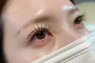 マツエク・マツパ Terrace AVEDA　大丸心斎橋店所属・北次 あかねのマツエク・マツパデザイン