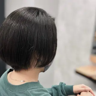 カラー Chlan 岡本所属・中内 美空のヘアスタイル