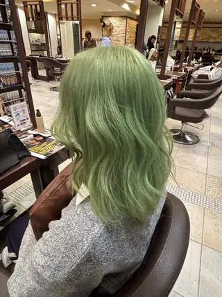 ミディアム カラー 藤平 いぶきのヘアスタイル