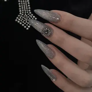 ネイル エ リのネイルデザイン